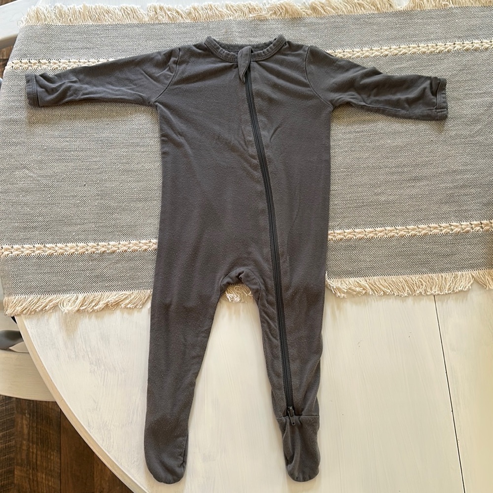 Kyte baby zippered footie 3-6 months